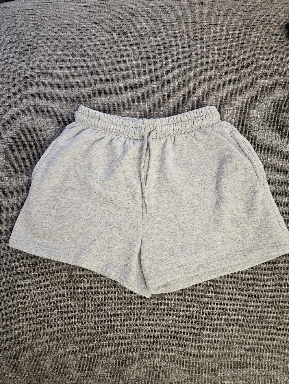 PrettyLittleThing Oversized Runner Shorts - Ash Grey